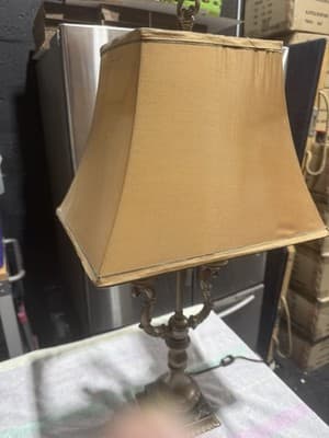 Vintage Hollywood Regency Table Lamp Marble Vase Working - Image 1