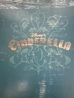 Disney CINDERELLA and PRINCE CHARMING Porcelain Doll Set Limited Edition 5000 - Thumbnail 11