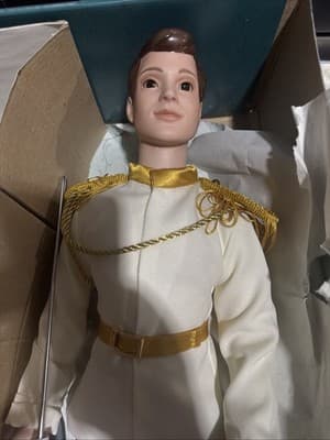 Disney CINDERELLA and PRINCE CHARMING Porcelain Doll Set Limited Edition 5000 - Thumbnail 9