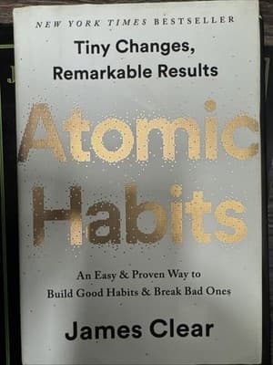 Atomic Habits: An Easy & Proven Way to Build Good Habits and Break Bad Ones Book - Image 1