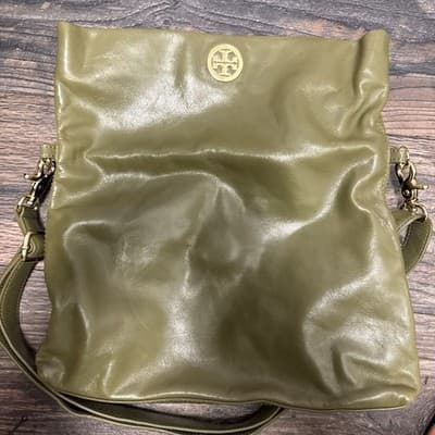 TORY BURCH Logo Shoulder bag Crossbody Leather x Gold Hardware New - Image 1