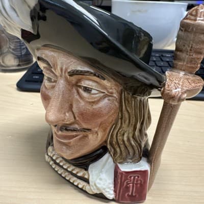 VTG Royal Doulton ARAMIS 3 Musketeers 1955 Toby Jug Pitcher Mug 4” MINT - Thumbnail 2