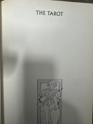 THE TAROT By Richard Cavendish 1st Edition 1st Printing 1975 Hardcover - Thumbnail 2