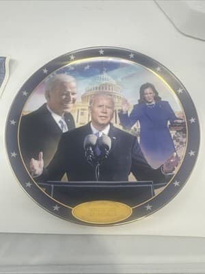 Joe Biden Commemorative plate. Bradford Exchange "An historic change - Image 1