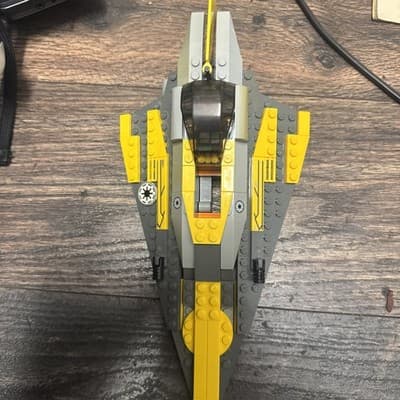 LEGO Star Wars: Anakin's Jedi Starfighter 7669 Built Set W/ SW0183 Minifigure - Image 1