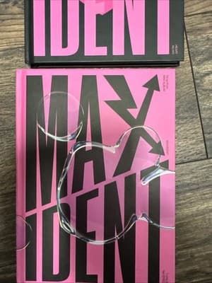 STRAY KIDS - MAXIDENT SET K-POP - 2CD/2 BOOK/ 2 POSTERS/INSERTS + 3 STICKERS - Thumbnail 2