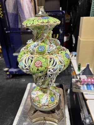 Vintage CAPODIMONTE Hand Painted Porcelain & Brass Lamp Italy - Image 1