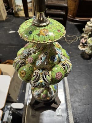 Vintage CAPODIMONTE Hand Painted Porcelain & Brass Lamp Italy - Thumbnail 2