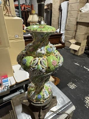 Vintage CAPODIMONTE Hand Painted Porcelain & Brass Lamp Italy - Thumbnail 6