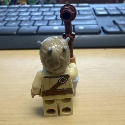 NEW LEGO Star Wars Tusken Raider Minifigure sw0620 From Set 75173 75081 75198 - Thumbnail 3