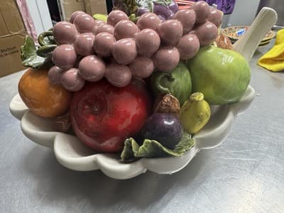 Large Vintage Ceramic Cornucopia With Fruit - 12-10-8” Perfect For Thaksgiving - Thumbnail 4