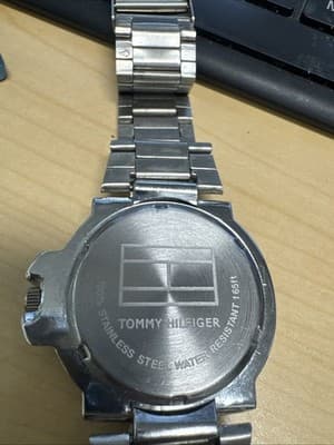 Tommy Hilfiger F90264 Men's Stainless Steel Watch With Blue Date Dial 30m - Thumbnail 3
