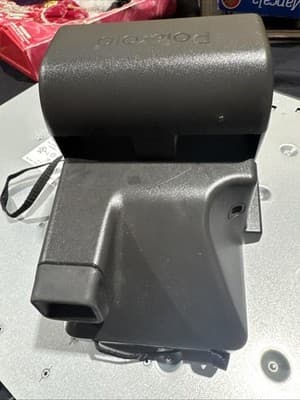 Vintage Polaroid One Step Close Up 600 Instant Film Camera and Strap - Thumbnail 3