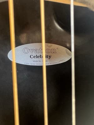 Ovation CS24 Celebrity Traditional Plus Mid-Depth A/E Guitar W. Case - Thumbnail 3