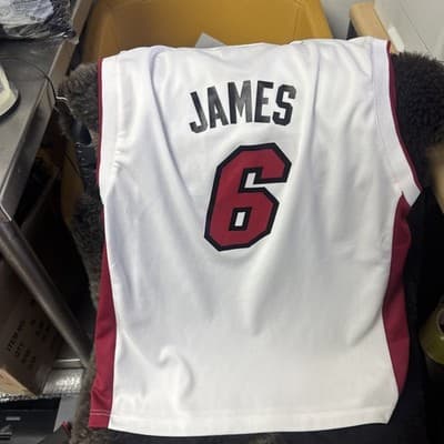 Adidas NBA Miami Heat LeBron James #6 White Home Jersey Size L - Thumbnail 4
