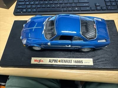 Maisto Alpine Renault 1600 S 1:18 Scale Diecast Car - Image 1