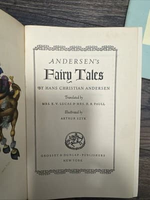 Grimms' Fairy Tales 1945 Hardback Brothers Grimm PreownedBookCom - Image 1
