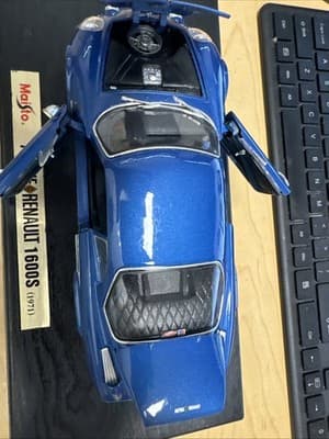 Maisto Alpine Renault 1600 S 1:18 Scale Diecast Car - Thumbnail 4