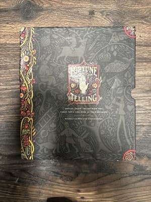 Fortune Telling Tarot Nova & Palm Reading Book - 1996 Running Press - Image 1
