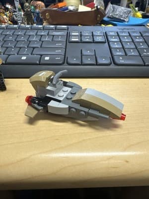 LEGO Star Wars (Mandalorian Speeder Only ) From Mandalorian Battle Pack 75267 - Thumbnail 2