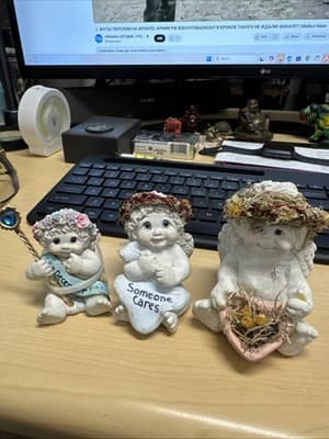 Vintage Angel Dreamsicles Cherub Collectible Someone Cares Dreamsicle Figurine - Image 1
