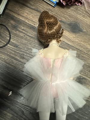 Vintage Danbury Mint "Sarah" 15 in Ballerina Doll by Susan Wakeen - - Thumbnail 4