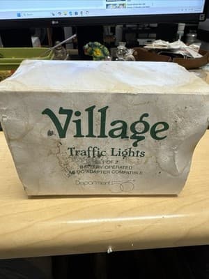 Department 56 VILLAGE TRAFFIC LIGHTS 55000 READ - Image 1