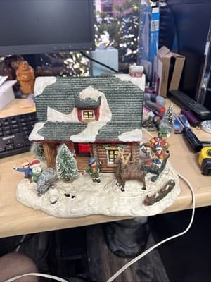 Vtg Victorian Village Collectible Rocky Hill House Porcelain Christmas Log Cabin - Image 1