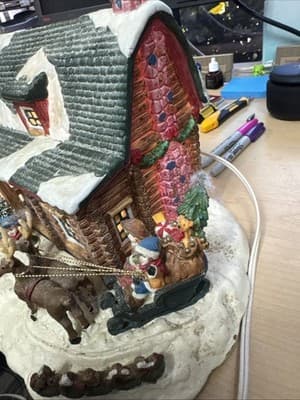 Vtg Victorian Village Collectible Rocky Hill House Porcelain Christmas Log Cabin - Thumbnail 5