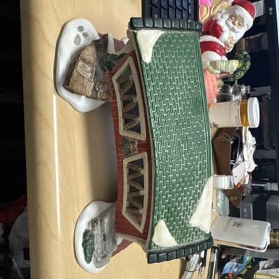 Dickens Collectibles Covered Bridge For Christmas Village 1998 New In Open Box - Thumbnail 2