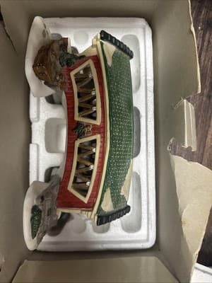 Dickens Collectibles Covered Bridge For Christmas Village 1998 New In Open Box - Thumbnail 4