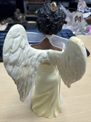 HALLMARK 2006 ALL IS CALM ANGEL ORNAMENT - Thumbnail 3