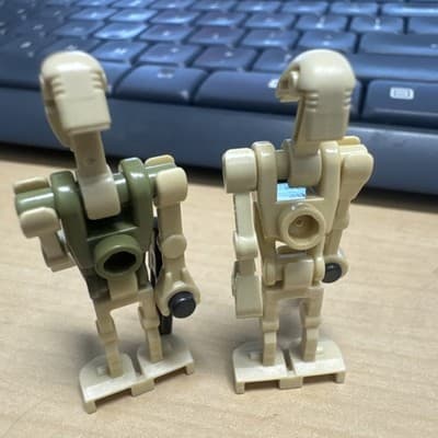 Two Original LEGO Star Wars Battle Droid Commander Minifigures, 59230 - Thumbnail 4