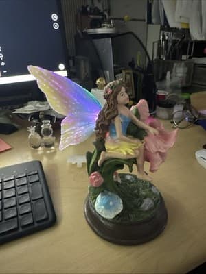 Faerie Glen Seamurmur Fairy Figurine With Fiber Optic Wings - Image 1