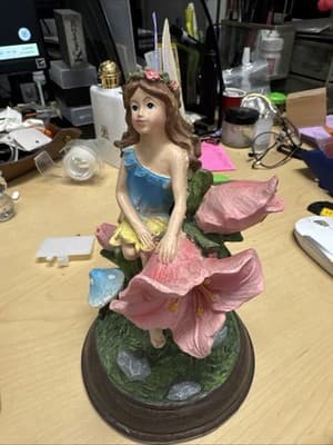 Faerie Glen Seamurmur Fairy Figurine With Fiber Optic Wings - Thumbnail 3