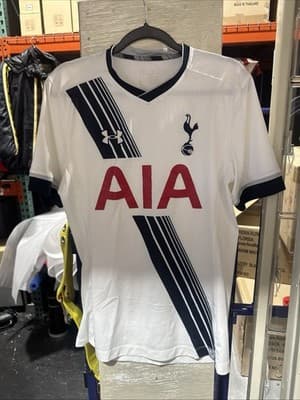 2015/2016 Tottenham Hotspurs Home Jersey Men’s Size M Under Armour - Image 1
