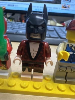 Lego Minifigures Lot Of 6 Minifigs - Thumbnail 5