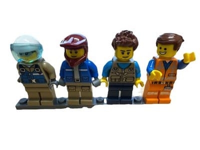 Lego Mini figures Lot - Lot of 4 - Image 1
