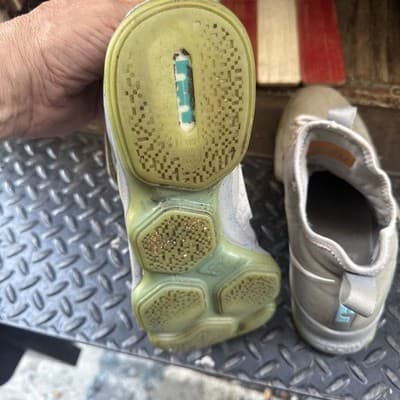 Nike Lebron 14 Size 9.5 - Thumbnail 4
