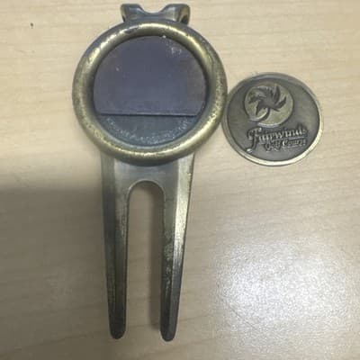 Fairwinds Golf Cours Divot Tool & 1" Coin Style Golf Marker - - Thumbnail 3