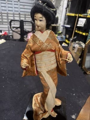 Rare Vintage Japanese Geisha Doll with Drum Handmade 17" Silk Body - Image 1