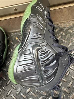Size 6.5 - Nike Air Foamposite dark obsidian 644792-401 green - Thumbnail 7