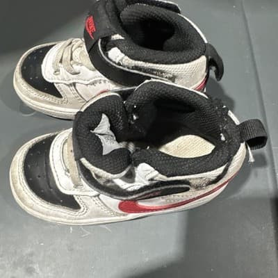 Nike Court Borough Mid 2 Sneakers Shoes Kid's Size 6c White Red Black CD7784-110 - Thumbnail 2