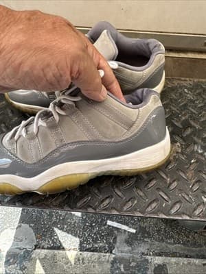 Air Jordan 11 Retro Low GS Cool Grey 528896-003 Size 6.5y - Thumbnail 3