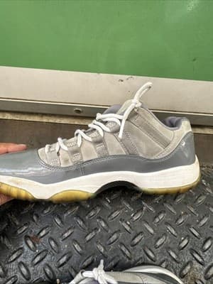 Air Jordan 11 Retro Low GS Cool Grey 528896-003 Size 6.5y - Thumbnail 4