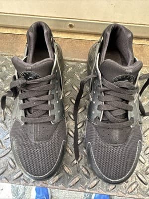 Nike Air Max Hurarche Athletic Lace Up Shoe Mens Size 7 Black754275-016 - Image 1