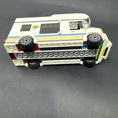 LEGO CITY #60283: Holiday Camper Van | Sold As Is In Picture | Free Shipping!!! - Thumbnail 5