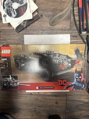 LEGO Super Heroes: Batmobile: The Penguin Chase (76181) - Thumbnail 3