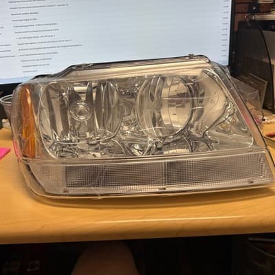 Headlight Assembly Compatible with 99 Chrome Housing Fit 99-04 Grand Cheroke - Image 1