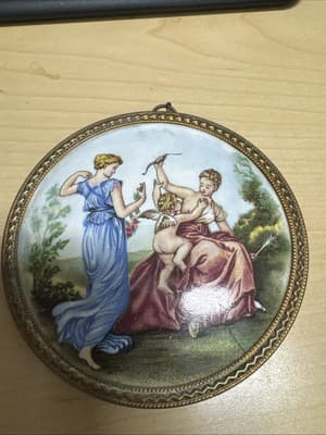 ROYAL WINTON GRINWADES PAIR FIGURAL PORCELIAN WALL PLAQUES - Thumbnail 2
